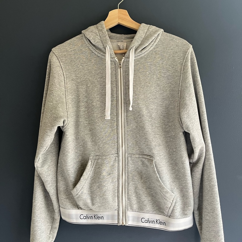 CALVIN KLEIN LOUNGE SET (GREY)